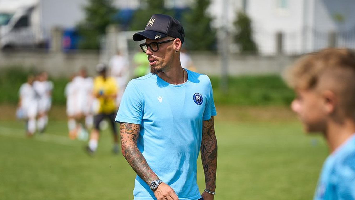 Marek Hamšík ako tréner v RSC Hamsik Academy.