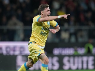 Futbalista Frosinone Matteo Cichella sa raduje z gólu v zápase 9. kola talianskej Serie A Frosinone Calcio - US Lecce.