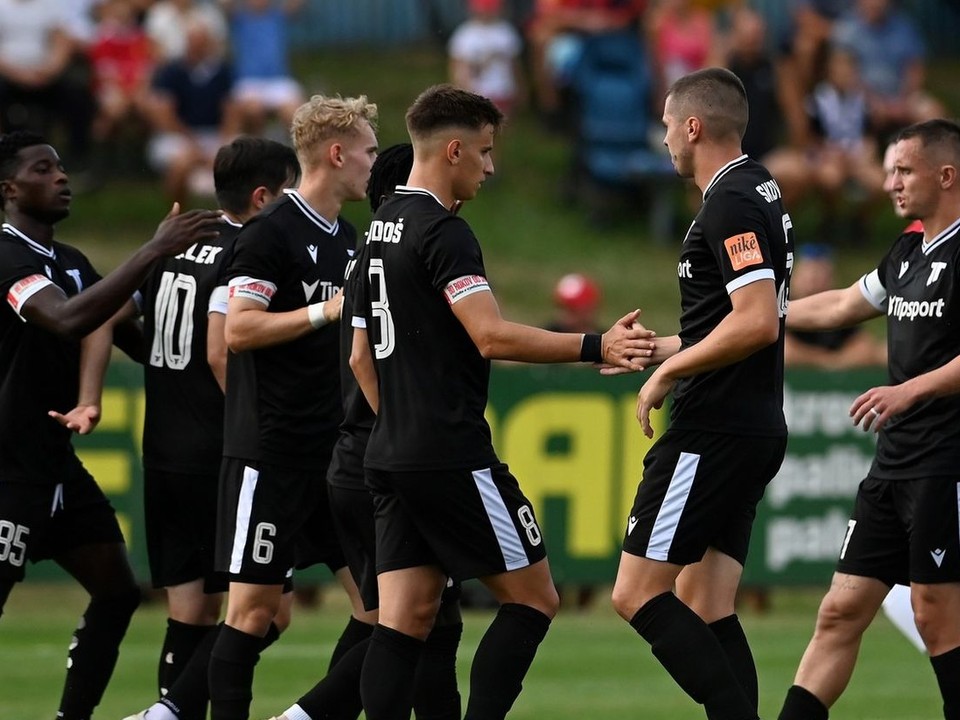 Gólová radosť futbalistov AS Trenčín.