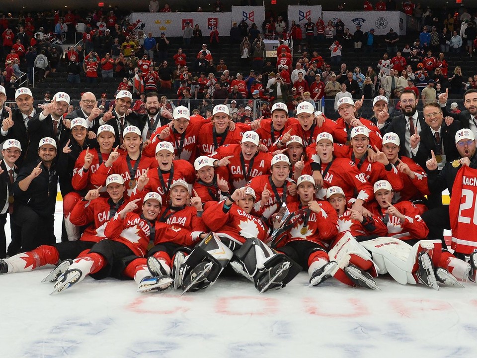 Kanada vyhrala Hlinka Gretzky Cup 2026