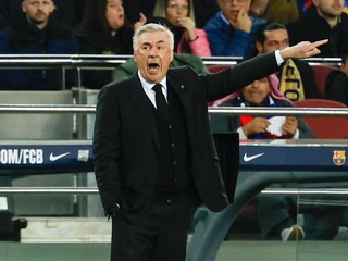Tréner Carlo Ancelotti.