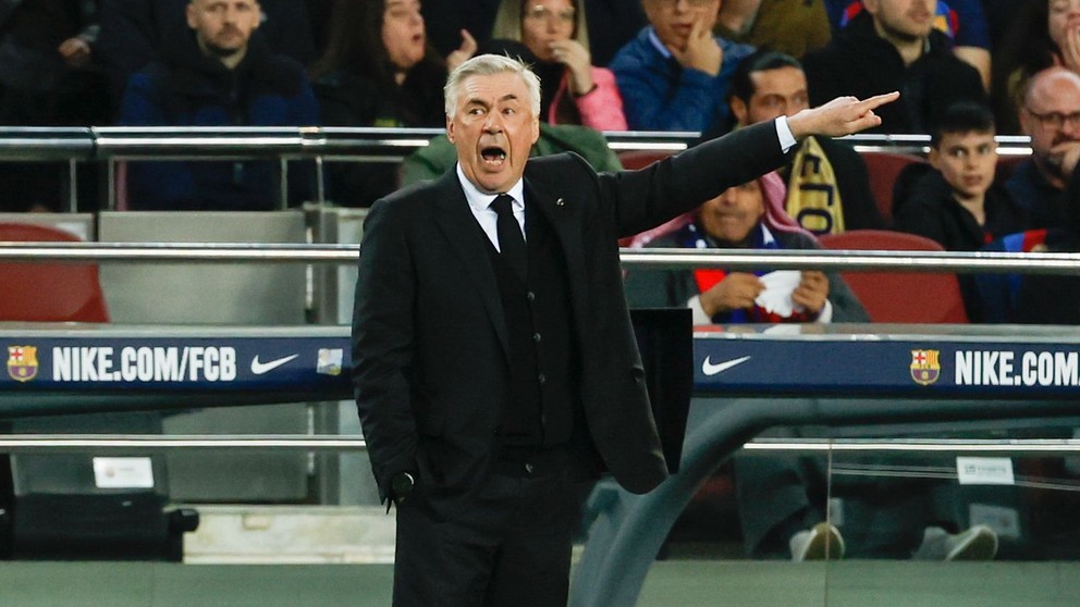 Tréner Carlo Ancelotti.