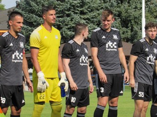 Boleráz v plnej paráde - (zľava) kapitán Tomáš Hlavna, brankár Ľuboš Kamenár, Oliver Jasno, Boris Juhás, Adam Konečný a Ivan Hladík.