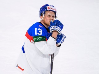 Útočník Michal Krištof v drese Slovenska počas MS v hokeji 2025. 