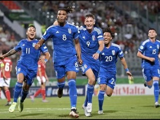 Gólová radosť hráčov Talianska.