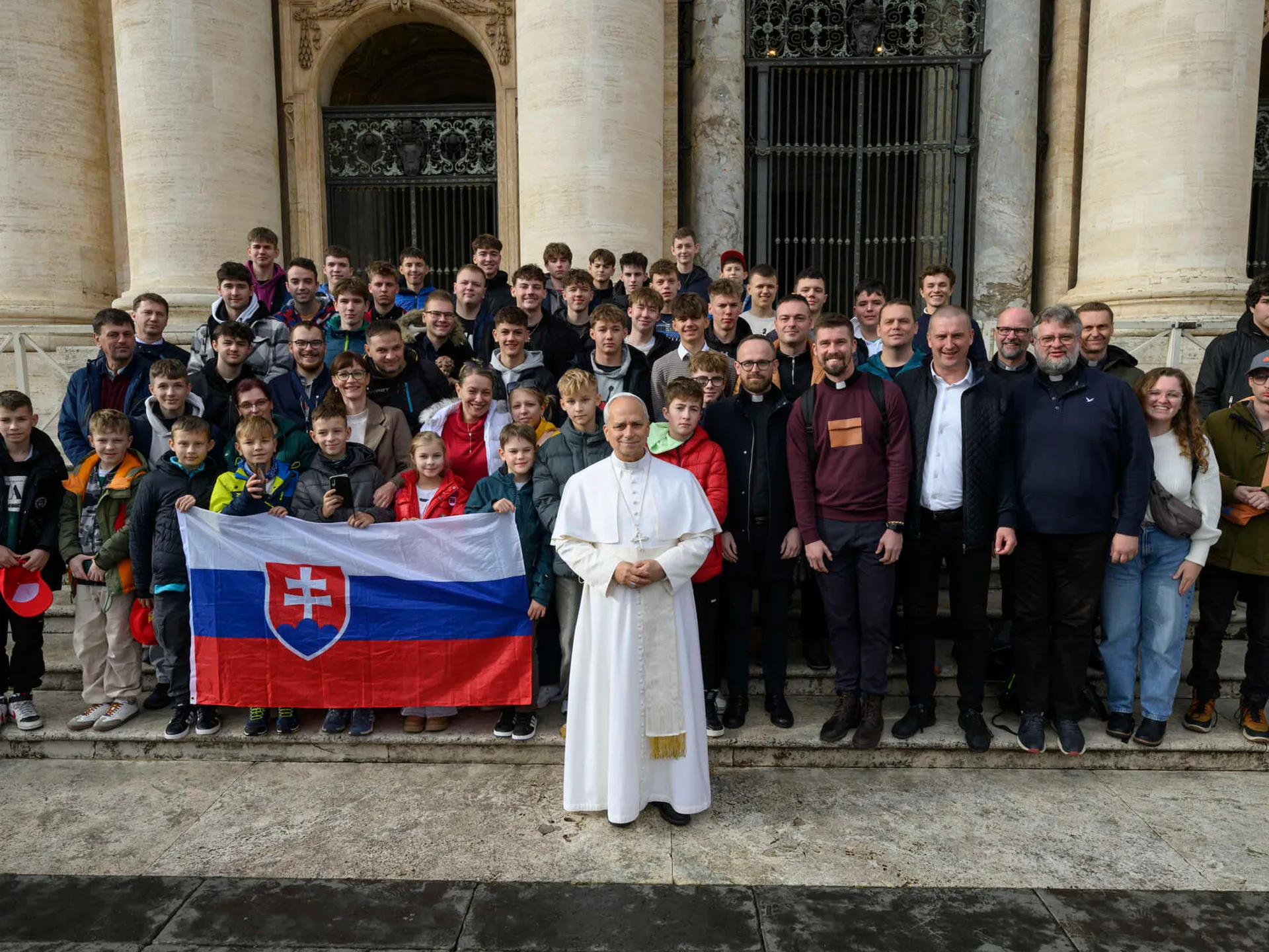 GRASSROOTS – Slovenskí „futbaloví“ miništranti na audiencii u pápeža