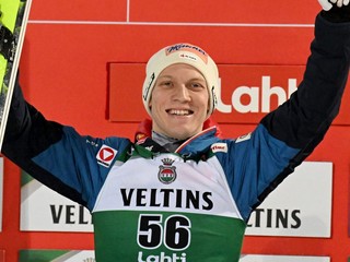Radosť Jana Hörla z triumfu v Lahti. 