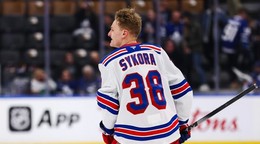 Adam Sýkora v debutovom zápase NHL. 