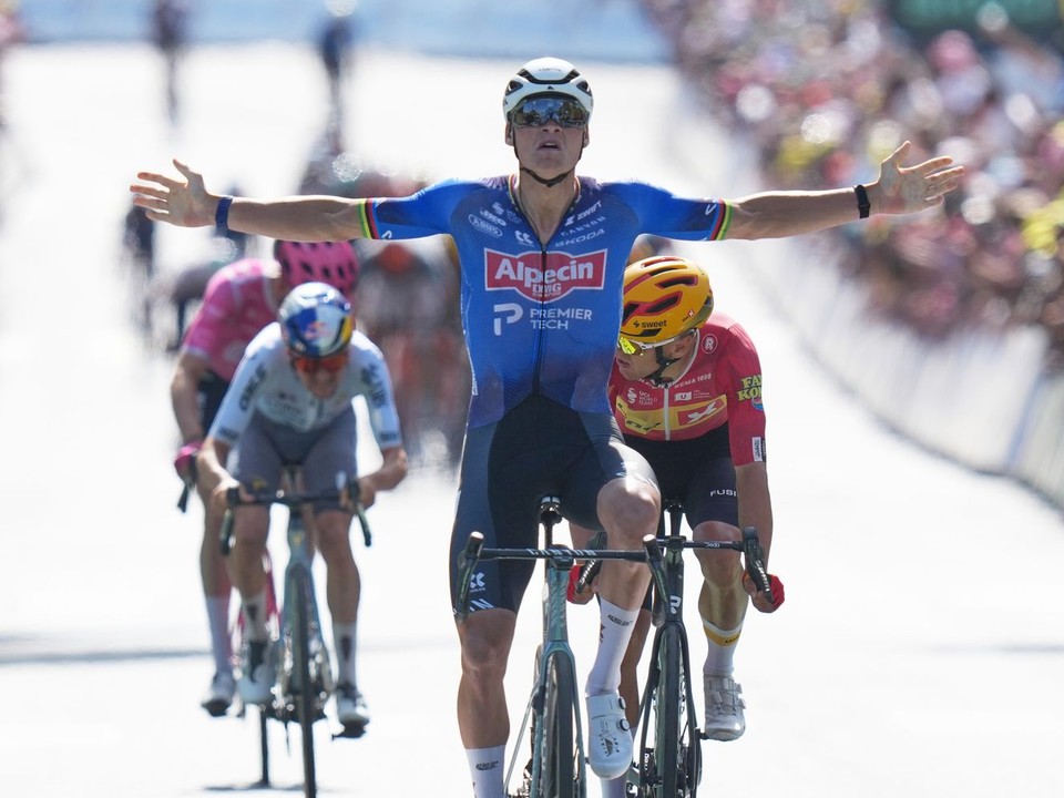 Holandský cyklista Mathieu van der Poel sa stal víťazom 9. etapy Tour de France 2026.