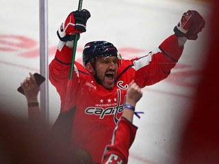 Alex Ovečkin oslavuje gól