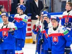 Hráči Slovenska po prehre so Švédskom na MS v hokeji 2026.