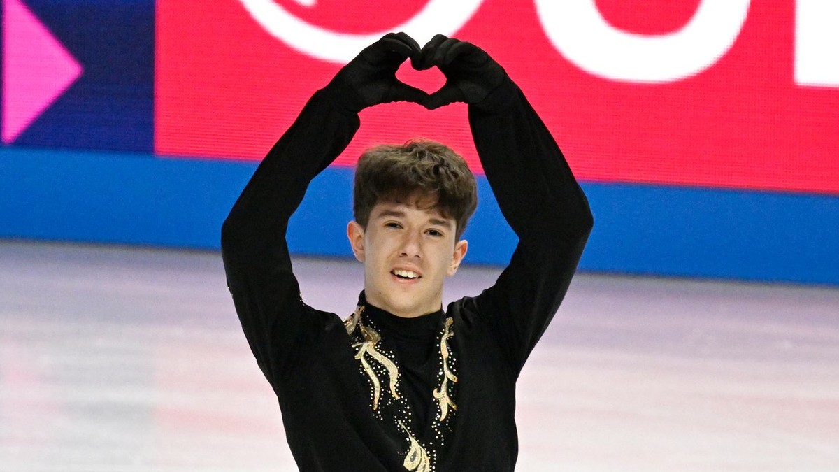 Adam Hagara počas voľnej jazdy na MS v krasokorčuľovaní 2026. 