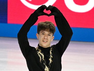 Adam Hagara počas voľnej jazdy na MS v krasokorčuľovaní 2026.