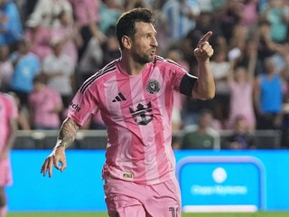 Lionel Messi sa teší z gólu