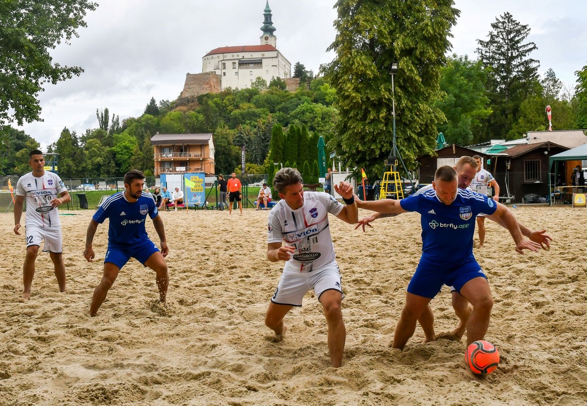 SFZ/SAPŠ - Štartuje domáca liga v plážovom futbale | Slovenský ...