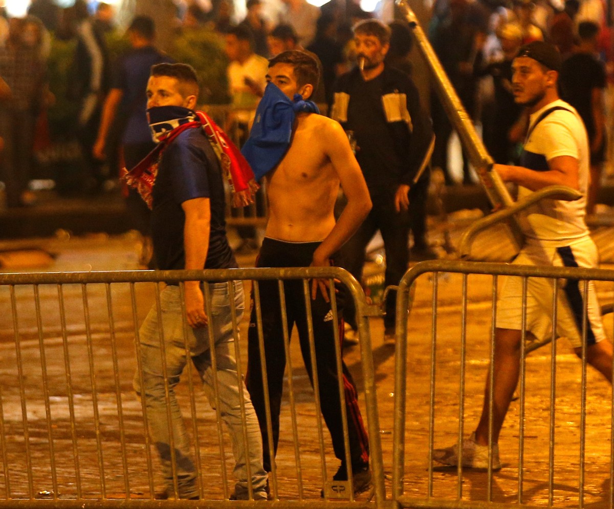 VIDÉO : France, célébrations tragiques après la finale du Mondial 2018