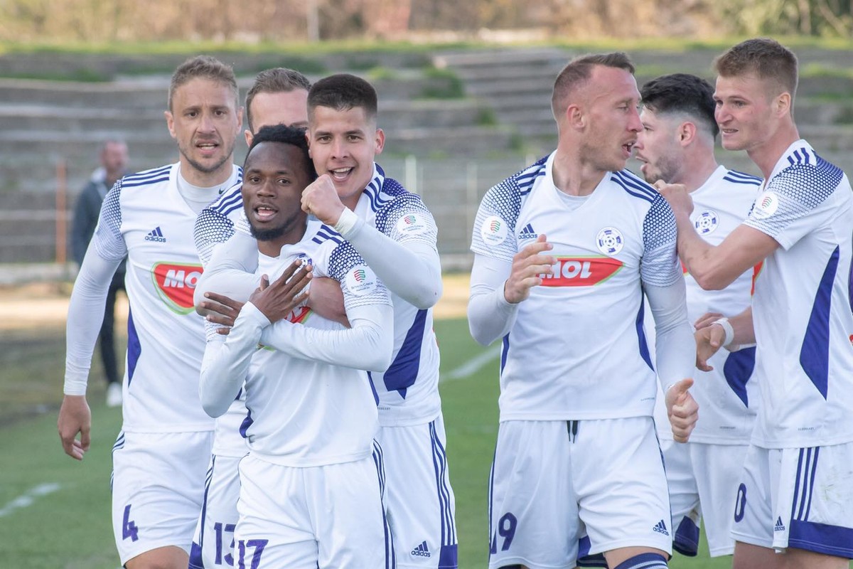 Tréner KFC Komárno Mikuláš Radványi v rozhovore hodnotí sezónu 2021/