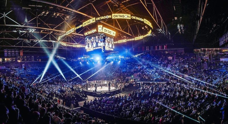 Jeho videoklip má viac ako miliardu pozretí. Na turnaji Oktagonu vystúpi známy spevák