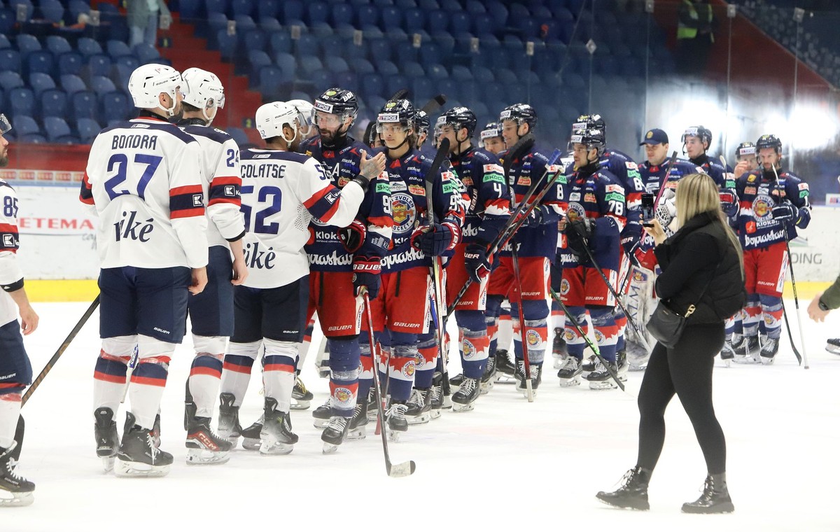 Slovan končí najhoršie v histórii. Buďte trpezliví, odkázal jeho fanúšikom Lašák