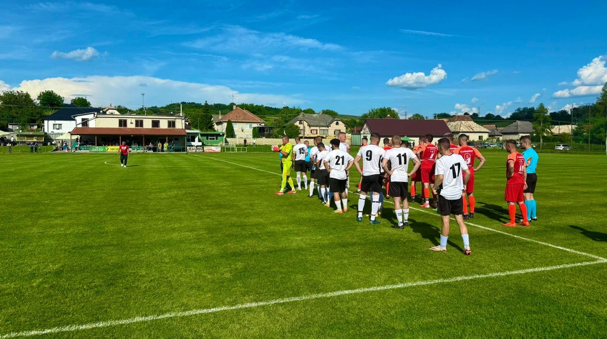 Z dvoch oblastných súťaží nešiel hore nikto. Dva kluby minimálne na rok zmiznú z mapy