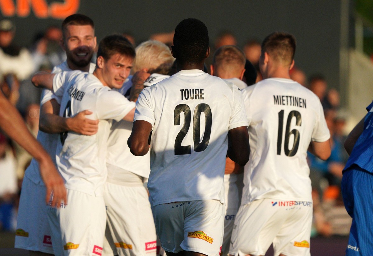 Súper Slovana? Bohatá krajina, slabá liga. Finančné porovnanie mnohých prekvapí