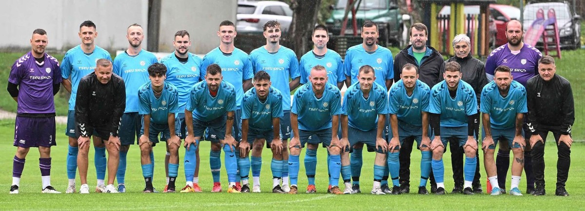 Boli pred rozpadnutím, oslavovali postup. Jediný šiestoligista v pohári sníva svoj sen