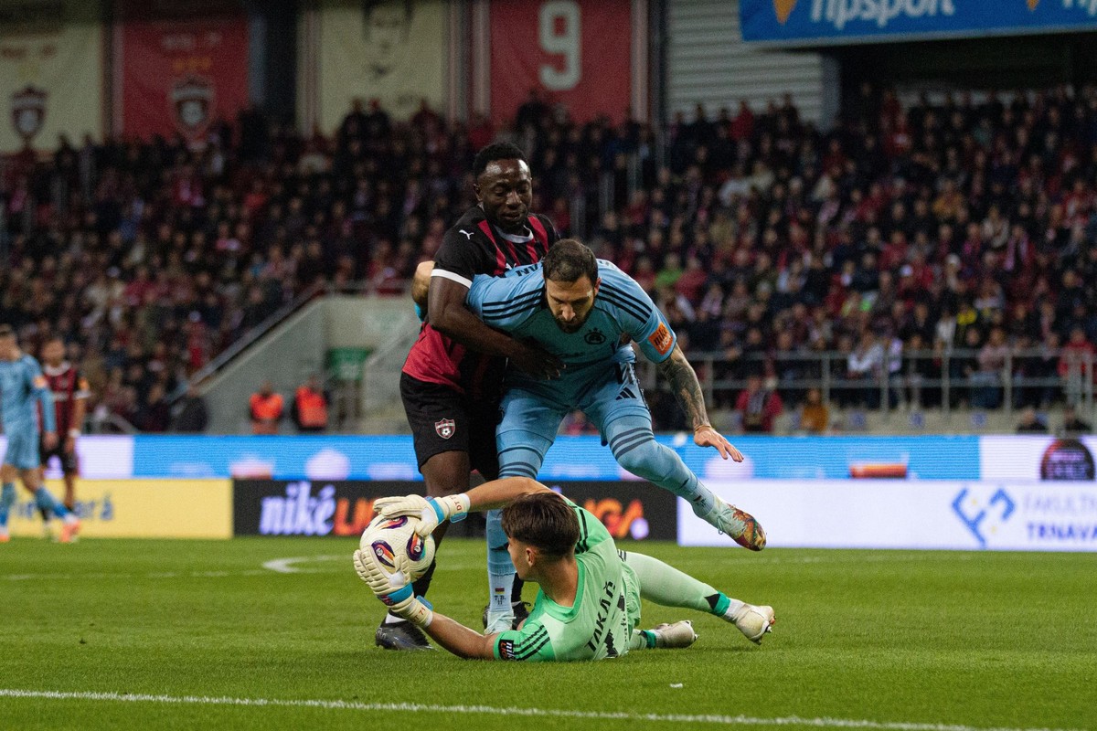 Státisíce ľudí dostali od Slovana do schránok ´Povolávací rozkaz´, podpísal ho Weiss