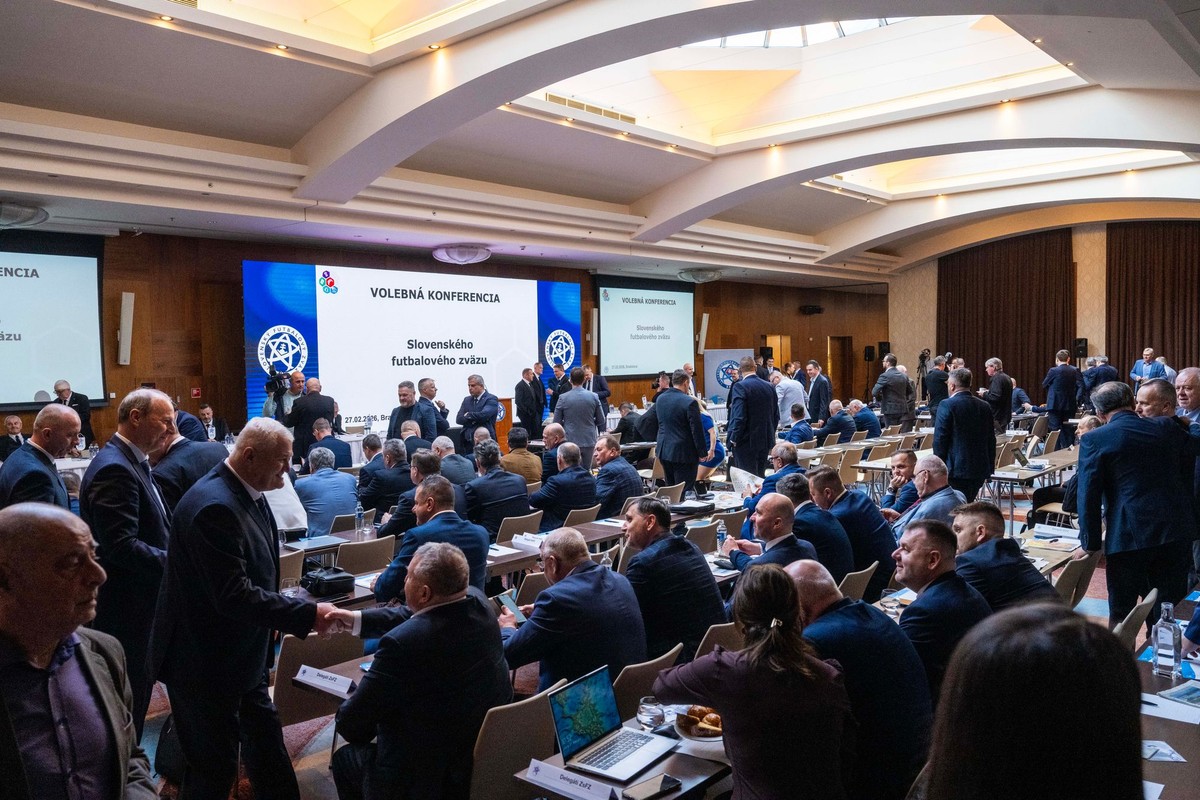 Ministerstvo športu drží štyri milióny pre futbalový zväz. Kto na to doplatí?