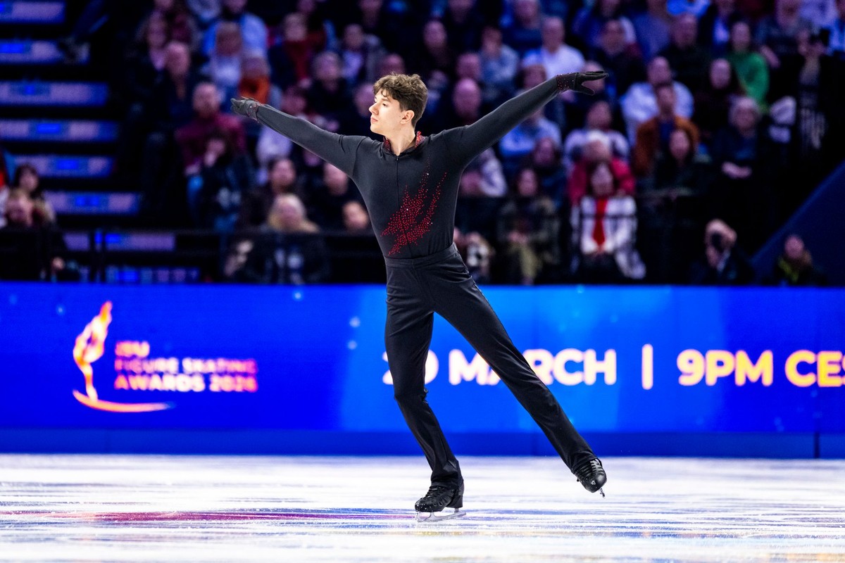 Hagaru pri odpichu vyhodilo z osi, ale zabojoval a ustál to. V Prahe mal domáce prostredie