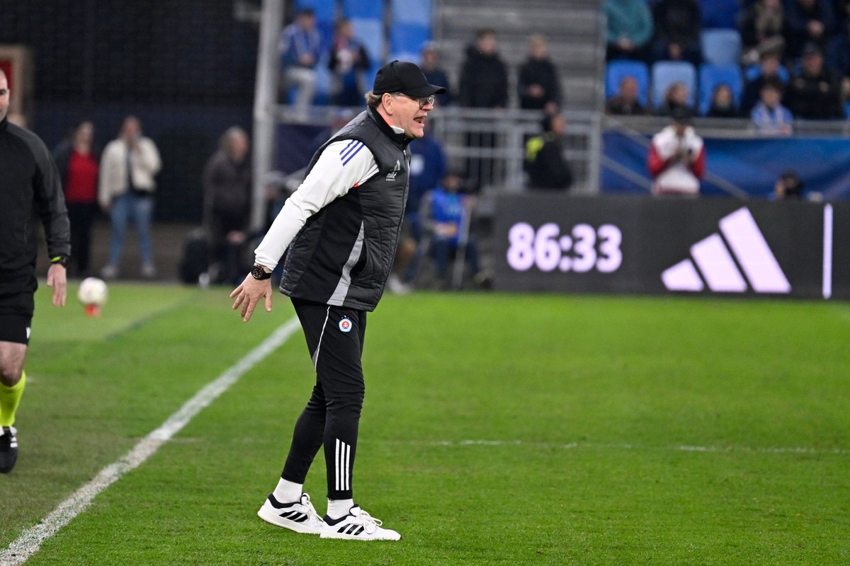 Weiss hlási v Slovane perestrojku. Velebí mladíka, ktorý mal u nás povesť supertalentu