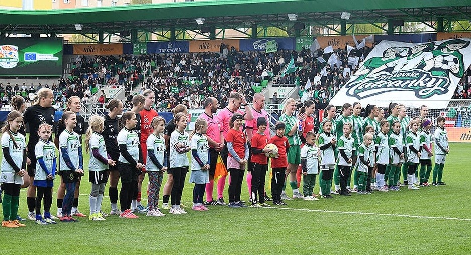 Na ženský futbal prišlo na východe 5636 ľudí. Teraz sú na rade ďalší, hecuje organizátor