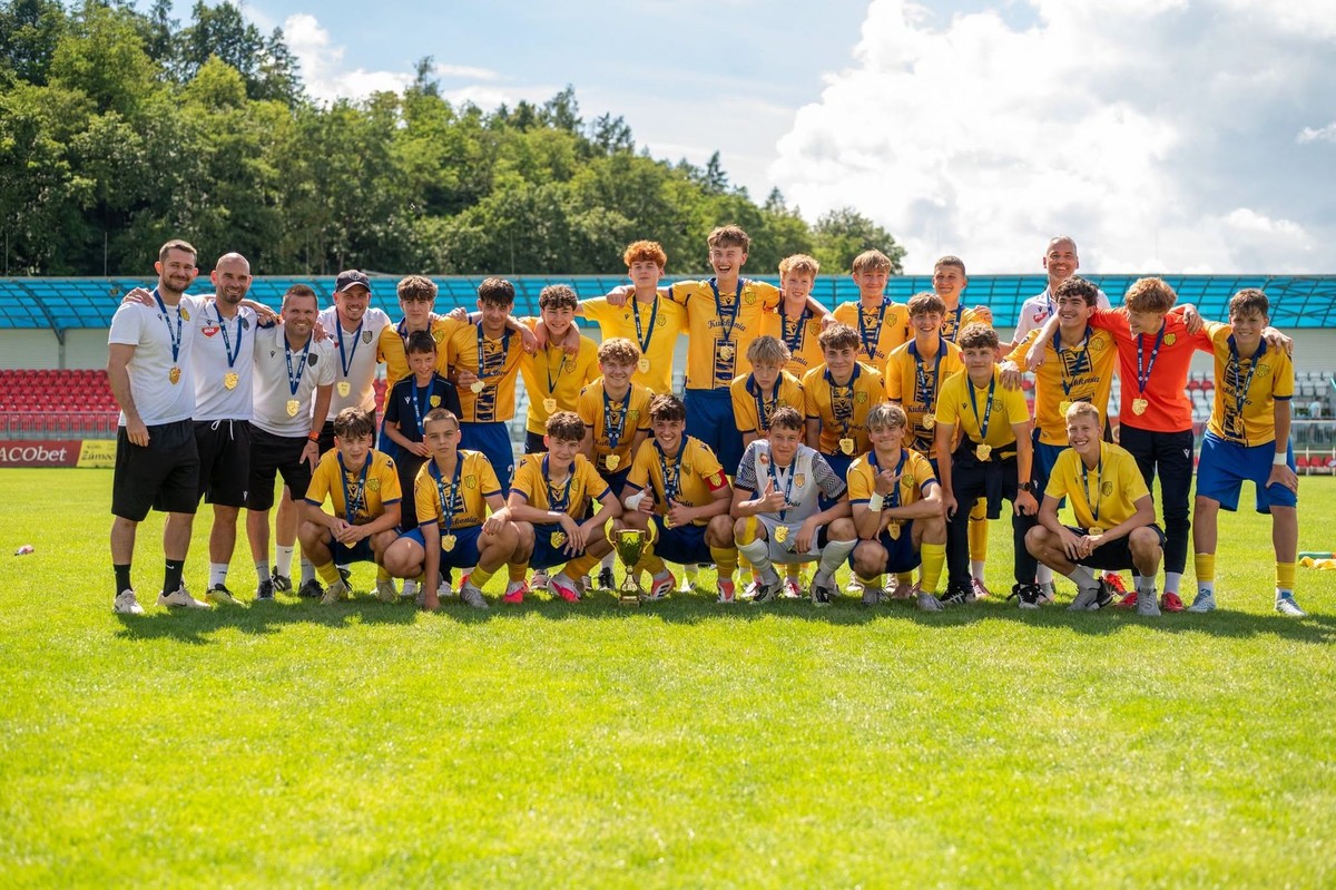 Raz chcú získať titul, stať sa legendou. Pre mladých futbalistov je družstvo ako rodina