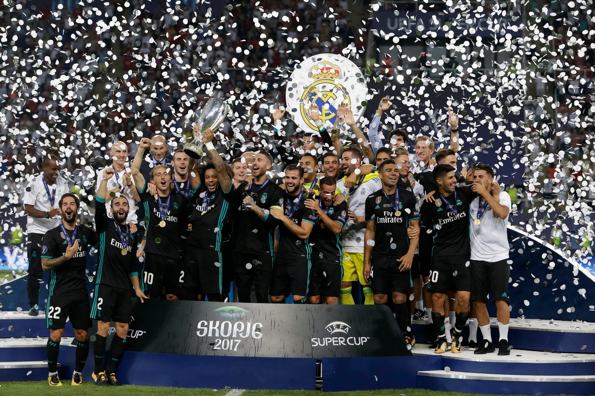 Realu pomohlo trénovanie v horúčave, Mourinho daroval medailu fanúšikovi