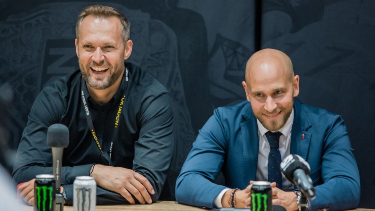 Ondřej Novotný (vľavo) a Pavol Neruda, promotéri organizácie Oktagon MMA.