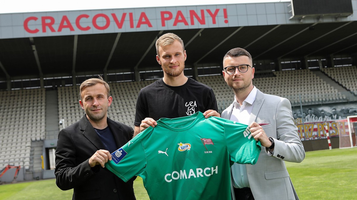Henrich Ravas podpísal nový kontrakt s Cracovia Krakow.
