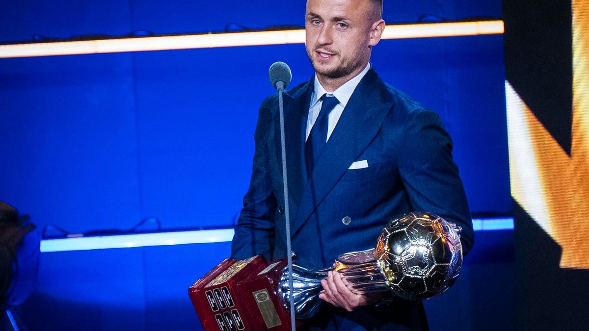 Na snímke víťaz ankety Futbalista roka 2024 Stanislav Lobotka počas odovzdávania ocenení na galavečeri, 17. marca 2025 v Bratislave. 