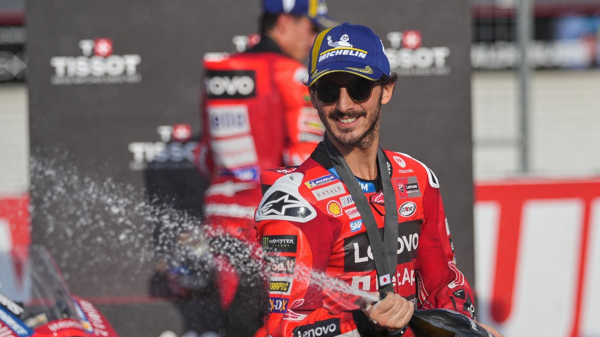 Taliansky jazdec Francesco Bagnaia z tímu Ducati Lenovo Team 