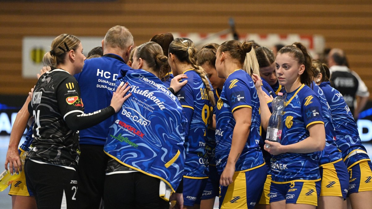 Hráčky DAC počas zápasu.