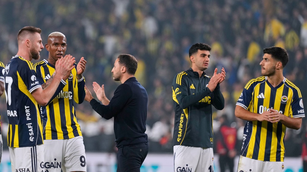 Futbalisti Fenerbahce Istanbul.