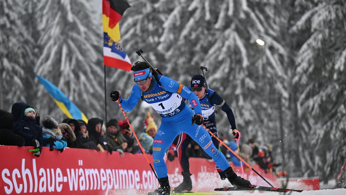 Tommaso Giacomel vyhral stíhačku v Oberhofe.