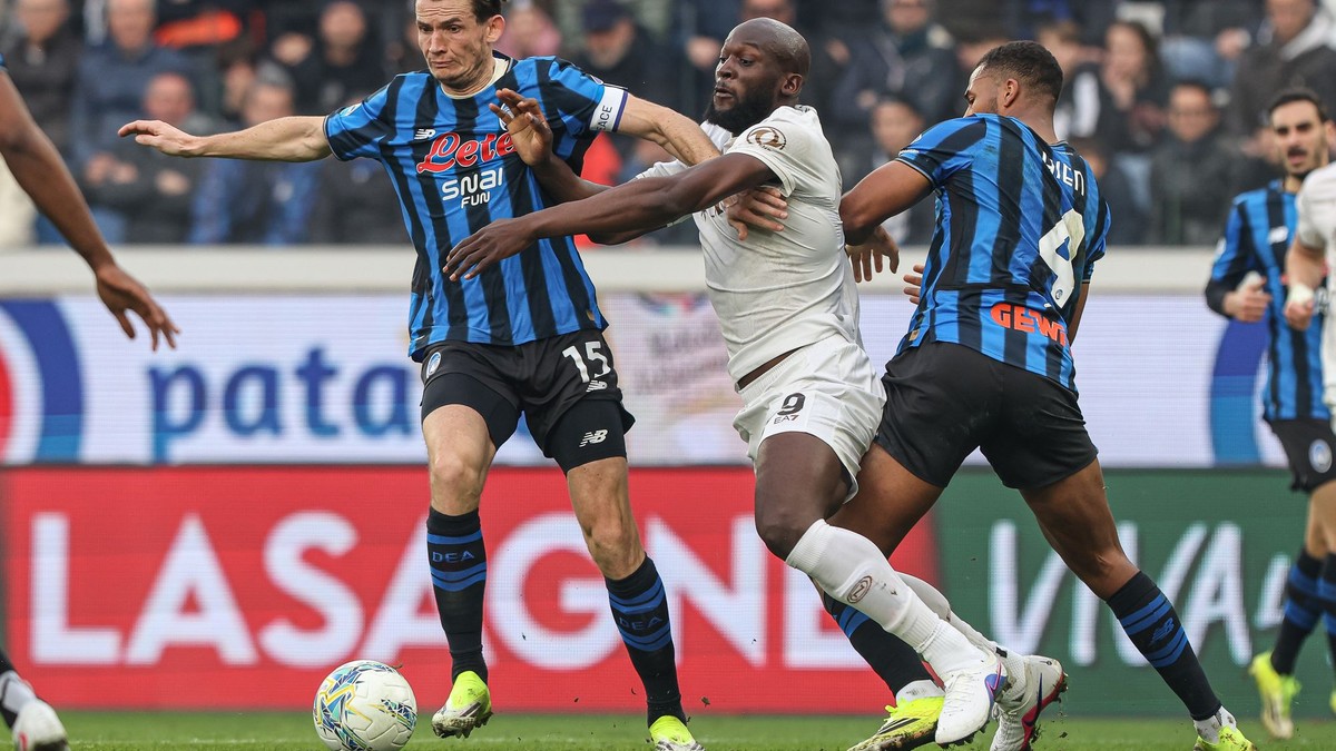 Momentka zo zápasu Atalanta - Neapol