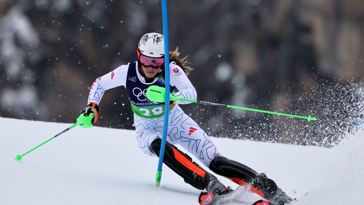 Slovenská lyžiarka Petra Vlhová v slalome tímovej kombinácie na ZOH 2026.