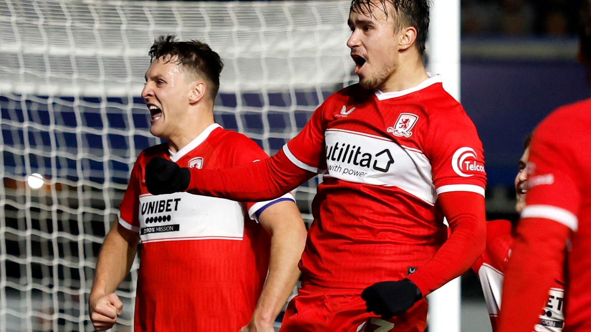 Slovenský futbalista David Strelec sa teší z gólu v drese Middlesbrough FC.