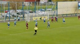 Momentka zo zápasu Humenné - Podbrezová.