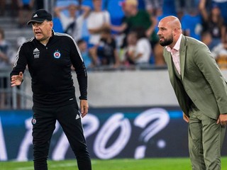 Tréner Vladimír Weiss starší a  generálny riaditeľ klubu Ivan Kmotrík mladší.