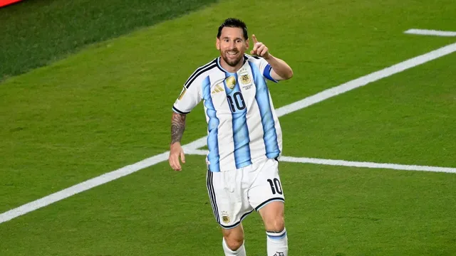 Lionel Messi oslavuje gól v zápase Argentína - Alžírsko na MS vo futbale 2026