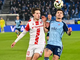 Na snímke zľava Hugo Pavek (Trenčín) a Matúš Vojtko (Bratislava).