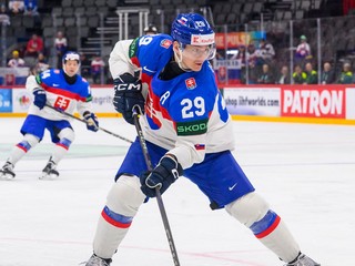 Michal Ivan v zápase Slovensko - Rakúsko v skupine A na MS v hokeji 2025.
