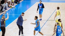 Momentka zo zápasu 18. kola Tipos SBL v basketbale mužov Košice Wolves - Spišskí Rytieri.