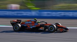 Lando Norris počas tréningu v Španielsku.